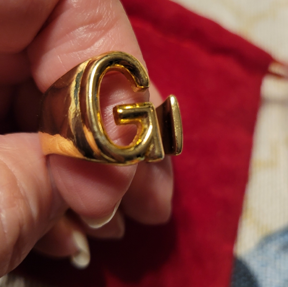 G Initial Ring Size 9.5 - image 1